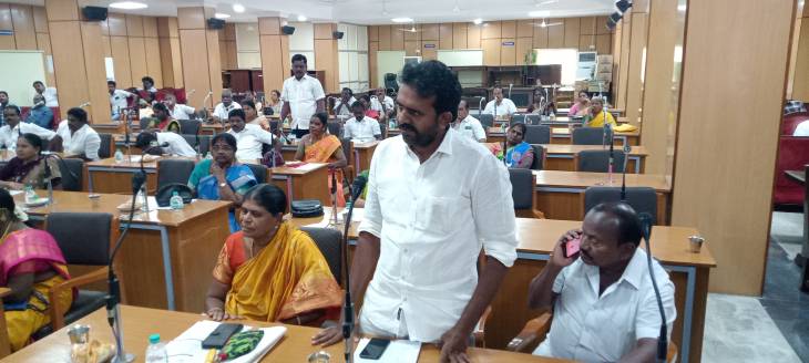 வின்பாஸ்ட் கார் தொழிற்சாலை வேலை வாய்ப்பில் தூத்துக்குடி இளைஞர்களுக்கு முக்கியத்துவம் அதிமுக கொறடா கவுன்சிலர் மந்திர மூர்த்தி வலியுறுத்தல்!!