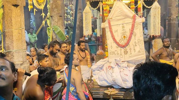 தூத்துக்குடி சிவன் கோவில் சித்திரைப் பெருவிழா, தேரோட்ட பவனி விழா - கொடியேற்றத்துடன் தொடங்கியது!!
