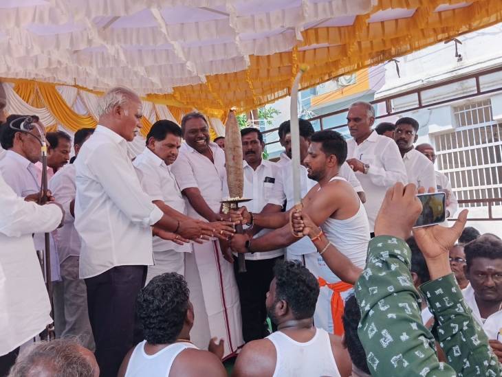 மாவீரன் ஊமைத்துரை தொண்டர் படை சார்பில் வீரபாண்டிய கட்டபொம்மன் நினைவு ஜோதி தொடர் ஓட்ட பேரணி - அமைச்சர் அனிதா ராதாகிருஷ்ணன் தொடங்கி வைத்தார்!!