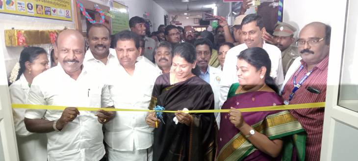 தூத்துக்குடி அரசு மருத்துவமனையில் காந்த அதிர்வலை வரைவு (எம்.ஆர்.ஐ. ஸ்கேன்)  உபகரணத்தை பொதுமக்கள் பயன்பாட்டிற்கு ஆட்சியர் தலைமையில், அமைச்சர்கள் முன்னிலையில் எம்.பி திறந்து வைத்தார்!! 