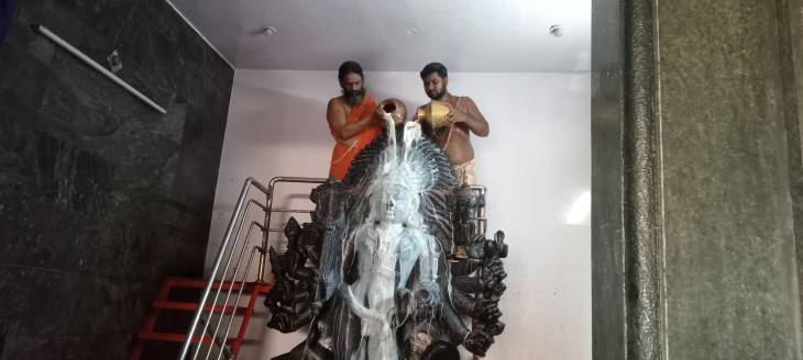 தூத்துக்குடி கோரம்பள்ளம் ஸ்ரீ பிரித்தியங்கராதேவி ஆலயத்தில் காலபைரவருக்கு தேய்பிறை அஷ்டமி சிறப்பு பூஜை மற்றும் அன்னதானம் நடைபெற்றது!!