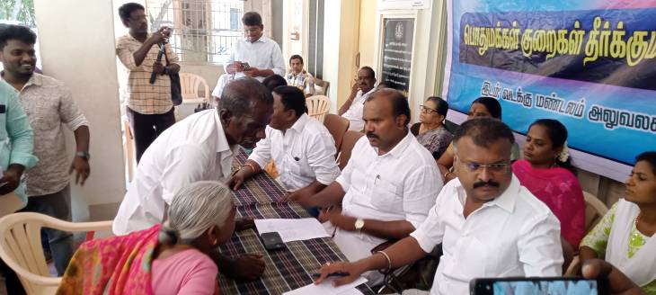 தூத்துக்குடி மாநகராட்சி வடக்கு மண்டலத்தில் மேயர் தலைமையில் பொதுமக்கள் குறைதீர்க்கும் முகாம் நடைபெற்றது!!