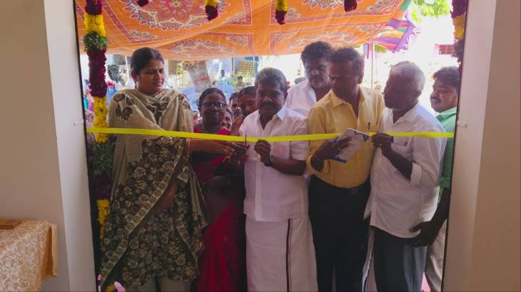 ஒட்டப்பிடாரம் ஊராட்சி ஒன்றியம் கலப்பைப்பட்டி கிராமத்தில் ரூ.13 லட்சம் மதிப்பீட்டில் கட்டப்பட்ட நியாய விலை கடையை சண்முகையா எம்எல்ஏ திறந்து வைத்தார்!! 
