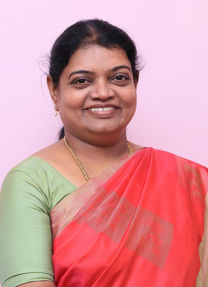 தூத்துக்குடி சட்டமன்ற தொகுதியில் உள்ள திமுக மூத்த முன்னோடிகளை அவர்களது இல்லத்திற்கே நேரில் சென்று அமைச்சர் கீதாஜீவன் கௌரவிப்பு!!