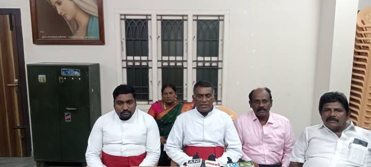 தூத்துக்குடி மாநகரின் பனிமய மாதா பேராலயத்தின் 443 ம் ஆண்டு பெருவிழாவானது ஜூலை 26 ம் தேதி கொடியேற்றத்துடன் தொடங்குகிறது - பங்குதந்தை ஸ்டார்வின் பேட்டி!!
