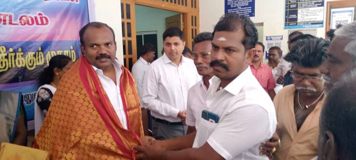 தூத்துக்குடி மாநகராட்சி மேயருக்கு கவுன்சிலர் ரெங்கசாமி, தலைமையில் மக்கள் பாராட்டு!!