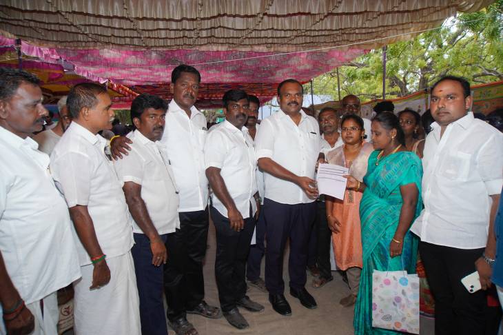 தூத்துக்குடி முத்தையாபுரம் பகுதியில் நடைபெற்ற "உங்களுடன் ஸ்டாலின்" முகாமினை பார்வையிட்டு, ஆணைகளை வழங்கிய மேயர் ஜெகன் பெரியசாமி!!