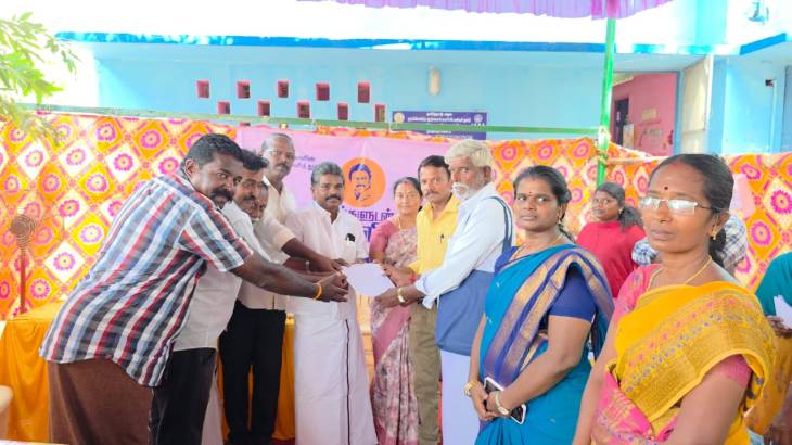 குலையன்கரிசல் ஊராட்சி கிராம மக்களுக்கான "உங்களுடன் ஸ்டாலின்" முகாமில் ஆணைகளை வழங்கினார் சண்முகையா எம்எல்ஏ!!
