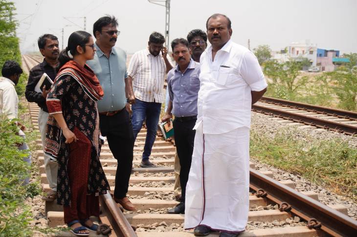 தூத்துக்குடி மாநகராட்சி பகுதிகளில் மழைநீர் தேங்காமல் இருக்க பல்வேறு நடவடிக்கைகள் எடுக்கப்பட்டு வருவதாக மேயர் தகவல்!!