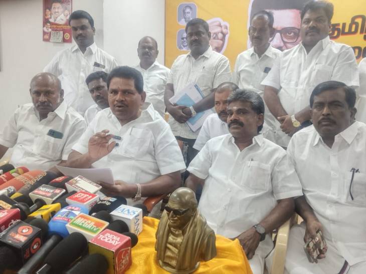 தமிழக வெற்றி கழக தலைவர் விஜய்க்கு மக்கள் நலன் செய்ய வேண்டும் என இப்போதுதான் அறிவு வந்ததா அவர் சம்பாதித்த பணத்தில் மக்கள் நலன் ஏதாவது செய்திருக்கிறாரா? அமைச்சர் அனிதா ராதாகிருஷ்ணன் கேள்வி?