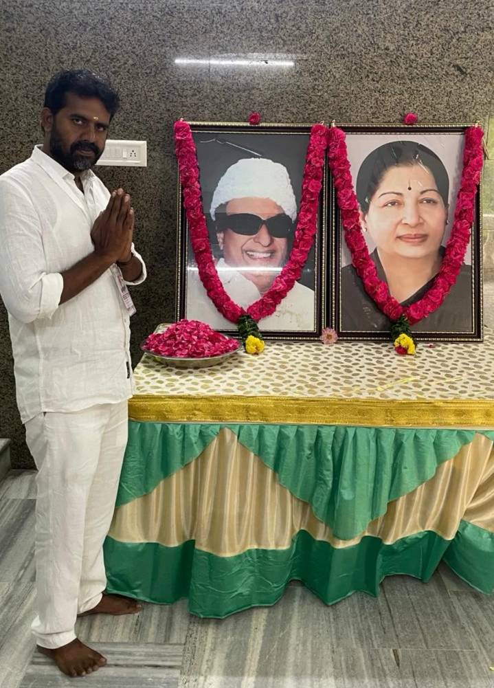 மரியாதை செலுத்திய வழக்கறிஞர் மந்திரமூர்த்தி!!