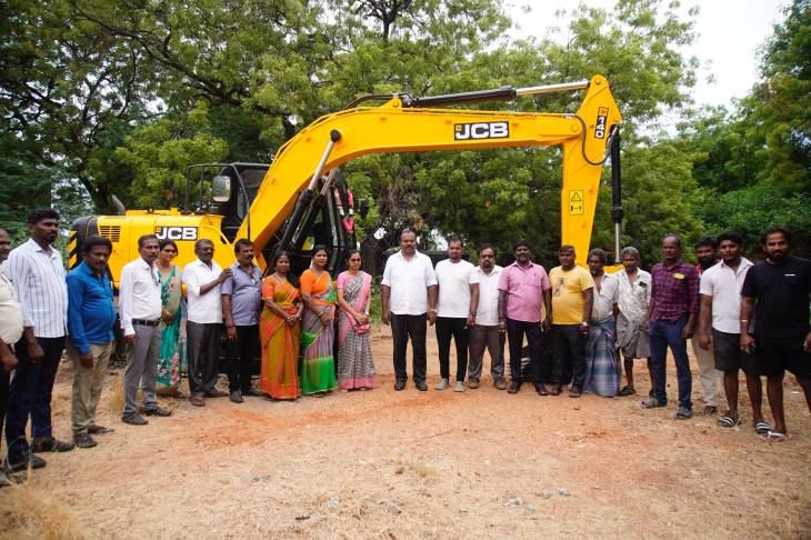 மழைக்கு முன் முன்னெச்சரிக்கை – கரிக்களம் வடிகால் பணிகளை நேரில் பார்வையிட்ட மேயர் ஜெகன் பெரியசாமி!!
