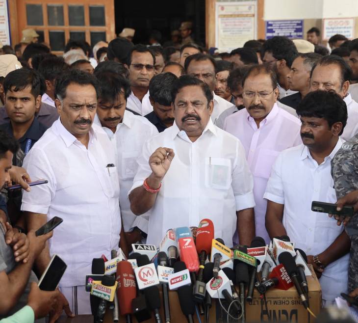 கரூரில் உயிரிழந்தோருக்கு அஞ்சலி செலுத்திய இபிஎஸ் – ‘‘விலைமதிக்க முடியாத உயிர்களை இழந்துள்ளோம்… குற்றம் சொல்ல விருப்பமில்லை’’