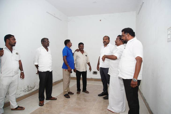 தூத்துக்குடி தன்பாடு உப்பு தொழிலாளர்கள் சங்க புதிய கட்டிடம் விரைவில் திறப்பு – மேயர் ஜெகன் பெரியசாமி ஆய்வு!!
