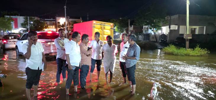 மழை பாதித்த மக்களுக்கு நிம்மதி – அதிவேக நடவடிக்கையில் எம்.சி. சண்முகையா எம்எல்ஏ!!