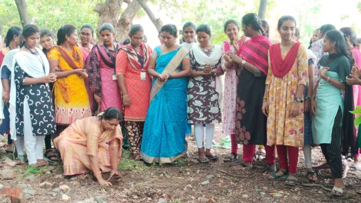பனைமரக் காப்பு இயக்கத்தில் தாவரவியல் துறையின் பங்களிப்பு – செயின்ட் மேரிஸ் கல்லூரியில் பனைவிதை நடு விழா!!
