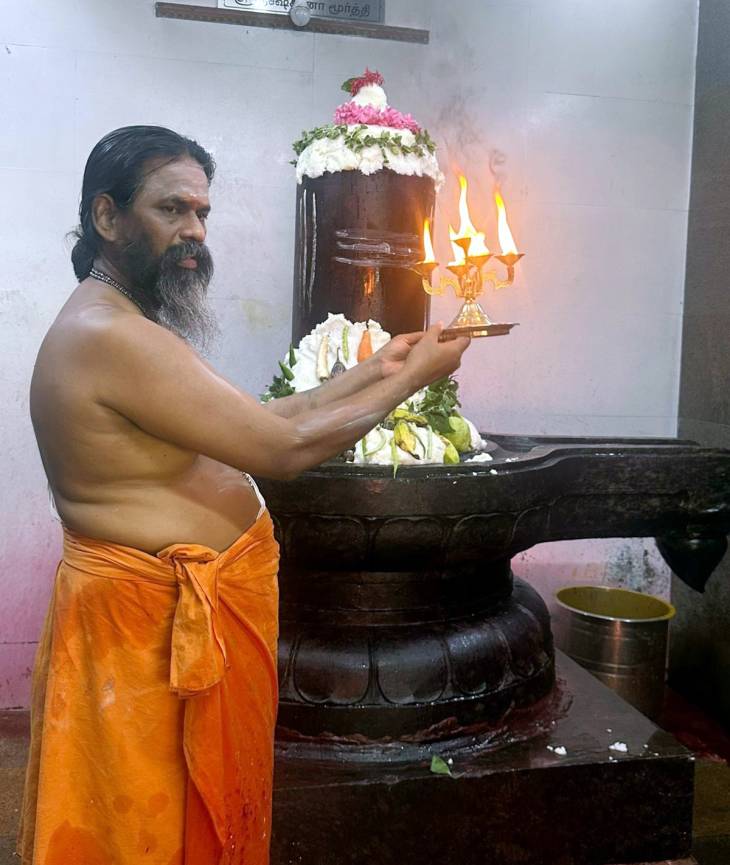 தூத்துக்குடி ஸ்ரீசித்தர் பீடத்தில் குருமகாலிங்கேஸ்வரருக்கு அன்னாபிஷேக விழா – பருவமழை செழித்து விவசாயம் வளமுடன் சிறப்பாக நடைபெற வேண்டி பிரார்த்தனை!!