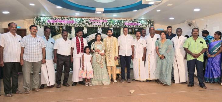 விளாத்திகுளத்தில் நடைபெற்ற திருமண விழாவில் எம்.எல்.ஏ ஜி.வி.மார்கண்டேயன் கலந்து கொண்டு மணமக்களை வாழ்த்தினார்!!
