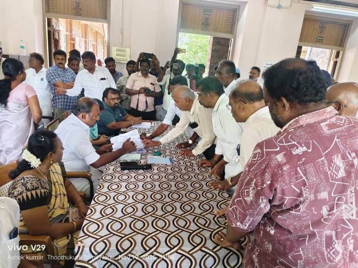 தூத்துக்குடி கிழக்கு மண்டலத்தில் மேயர் தலைமையில் குறைதீர்க்கும் கூட்டம்!!
