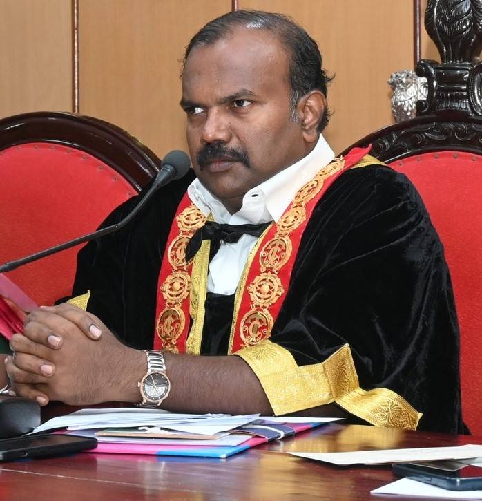 தூத்துக்குடி வாக்காளர்களுக்கு புதிய வழிகாட்டி: 2002 வாக்காளர் பதிவை அடிப்படையாகக் கொண்டு 2025 படிவம் நிரப்ப வேண்டுகோள் – மேயர் ஜெகன் பெரியசாமி!!
