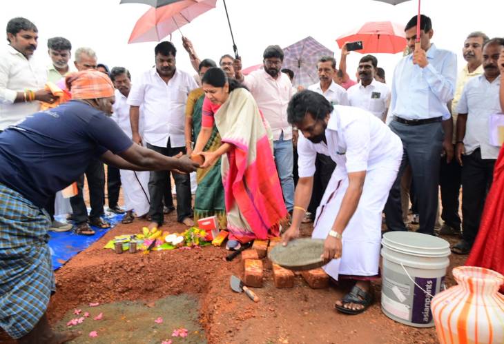 தூத்துக்குடியில் தொழில் வளர்ச்சிக்கு புதிய மைல்கல் – முப்புலிவெட்டியில் ரூ.75 லட்சத்தில் மினி ஜவுளி பூங்கா அடிக்கல்!!
