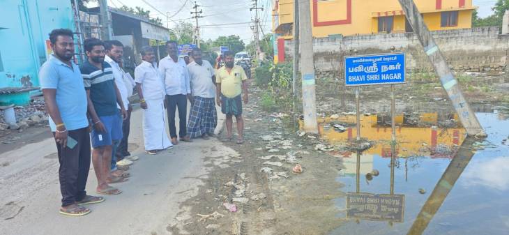 மாப்பிள்ளையூரணி – காமராஜர்நகர் பகுதிகளில் மழைநீர் பிரச்சனைக்கு துரித தீர்வு : சண்முகையா எம்எல்ஏ ஆய்வு!!
