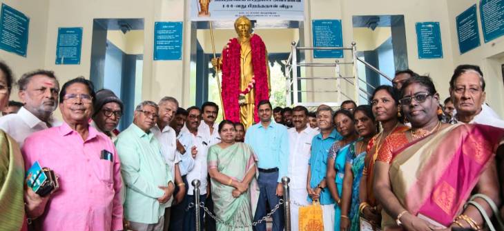 மகாகவி பாரதியார் பிறந்த தின விழா: அமைச்சர் கீதாஜீவன், மாவட்ட ஆட்சியர் இளம்பகவத், எம்.எல்.ஏ மார்கண்டேயன் மரியாதை!!