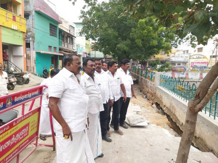 தெப்பக்குளத்தில் கழிவு நீர் கலப்பு – “தூத்துக்குடியின் புனிதம் கெட்டுப்போயுள்ளது” : முன்னாள் அமைச்சர் சி.த. செல்லப்பாண்டியன் கடும் குற்றச்சாட்டு!!