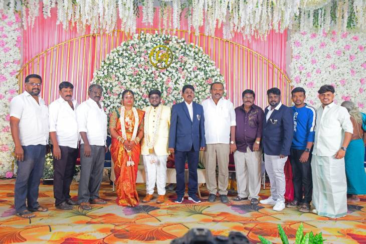 திமுக இளைஞர் அணி செயல்வீரர் திருமணம்: மேயர் ஜெகன் பெரியசாமி நேரில் வாழ்த்து!!