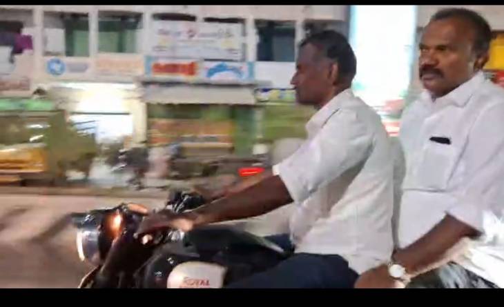 ‘காரில் உண்மை தெரியாது’ – இருசக்கரத்தில் மாநகரை அளந்த மேயர் ஜெகன்!!