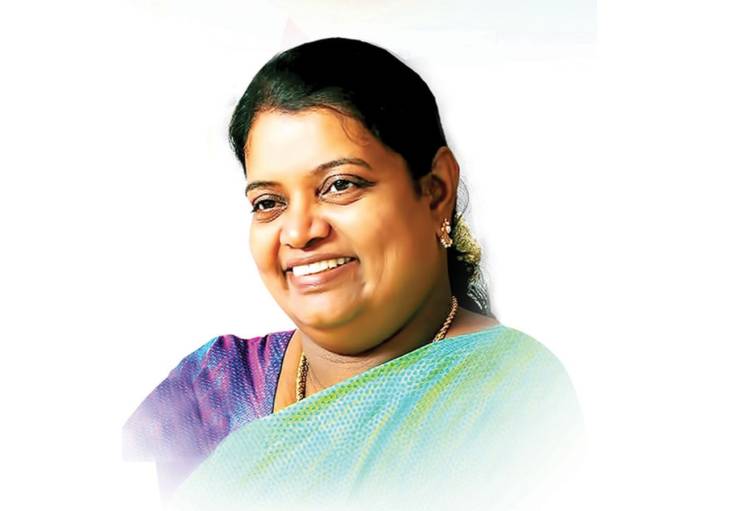 வீட்டு வாசலில் க்யூஆர் கோடு... அரசியல் வாழ்க்கையில் விடுமுறை இல்லாத 30 ஆண்டுகள்… 20 லட்சம் குழந்தைகளின் காலை உணவில் மகிழும் மனம்… பிகின் வுட்ஸில் கீதா ஜீவன் – வைரலாகும் அரசியல் மனம் திறந்த பேட்டி!!