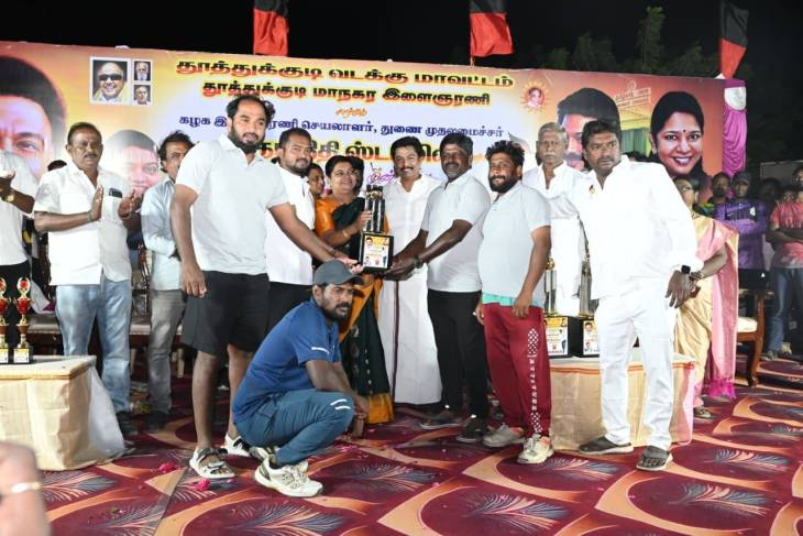 “முதலமைச்சரின் எதிர்பார்ப்பை மிஞ்சும் வகையில் வடக்கு மாவட்ட திமுக செயல்படுகிறது” – உதயநிதி கோப்பை கிரிக்கெட் பரிசளிப்பு விழாவில் அமைச்சர் கீதாஜீவன்!!