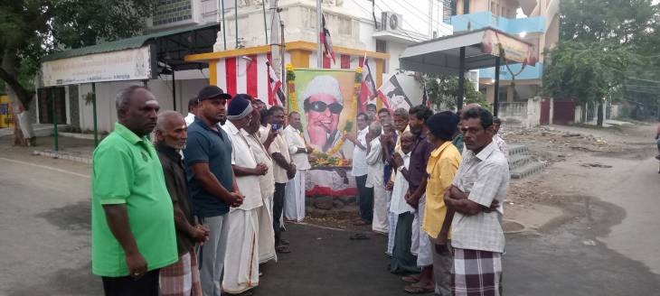 45வது வார்டு அமமுக வட்ட செயலாளர் கிருஷ்ணன் தலைமையில் எம்ஜிஆரின் 109வது பிறந்தநாள் விழா கொண்டாட்டம்!! 