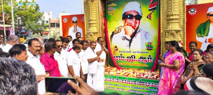 முன்னாள் முதல்வர் “எம்.ஜி.ஆர் 109வது பிறந்தநாள்: தூத்துக்குடியில் சமூக சேவையுடன் எழுந்த அதிமுக விழா – முன்னாள் அமைச்சர் சி.த.செல்லப்பாண்டியன் தலைமையில் அன்னதானம், நலத்திட்ட உதவிகள்”