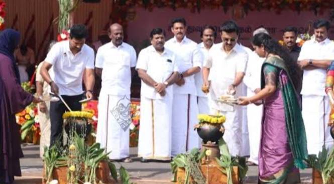 “பானையில் பொங்கல்… மனதில் கேள்வி!” – முதல்வர் ஸ்டாலின் தலைமையிலான தலைமைச் செயலக பொங்கல் விழா எழுப்பிய சர்ச்சை!!