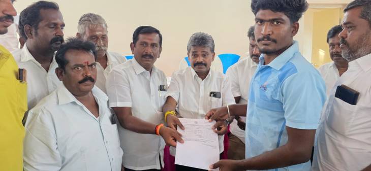 194 பேருக்கு இலவச இ-பட்டா வழங்கல் ஒட்டப்பிடாரம் எம்.எல்.ஏ. வழங்கினார்!!