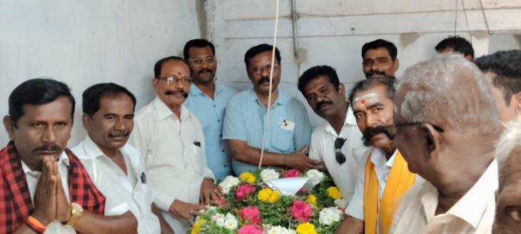 அருள்மிகு வீரசக்க தேவி ஆலய குழு சார்பில் மறைந்த கட்டபொம்மு வாரிசு ஜெகவீரபாண்டிய கட்டபொம்முதுரைக்கு மரியாதை!!