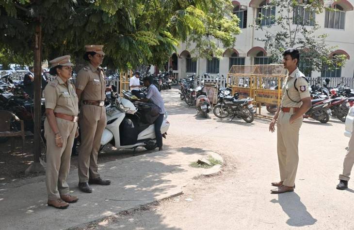 நீதிமன்ற வளாகத்தில் பாதுகாப்பு தீவிரம் – காவல் கண்காணிப்பாளர் மதன் ஆய்வு!!