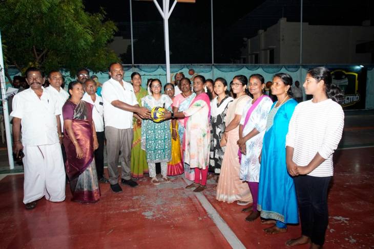 சர்வதேச மகளிர் தினம்: மாநகராட்சி ஊழியர்கள்–மாமன்ற உறுப்பினர்கள் விளையாட்டு போட்டி – மேயர் ஜெகன் பெரியசாமி தொடங்கி வைத்து பரிசுகள் வழங்கினார்!!