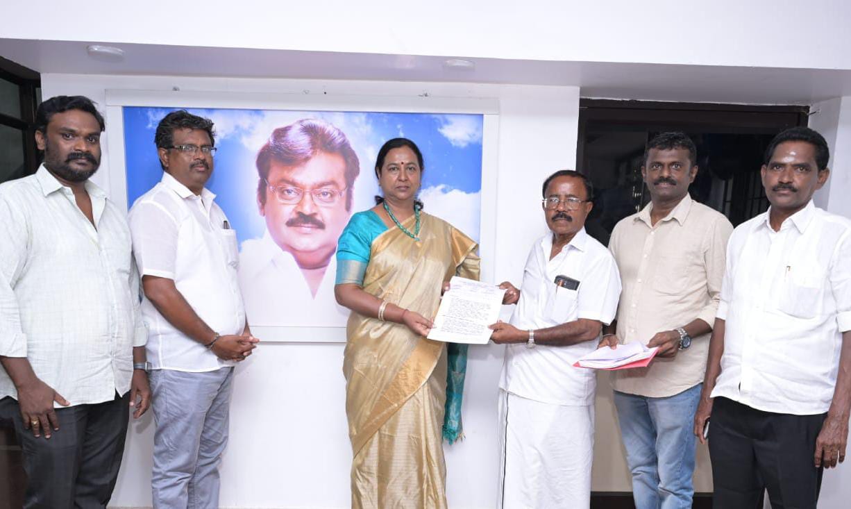 தூத்துக்குடி உப்பளங்களை காக்க அரசியல் கட்சிகளின் ஆதரவை திரட்டும் உற்பத்தியாளர்கள்; பிரேமலதா விஜயகாந்த் எம்.எல்.ஏ. ஆதரவு உறுதி!!