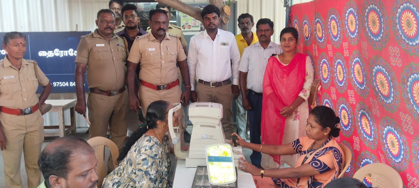 போதைக்கு எதிராக விழிப்புணர்வு உறுதிமொழி தூத்துக்குடியில் காவல்துறை – சித்தா கிளினிக் சார்பில் இலவச கண் மற்றும் பொது மருத்துவ முகாம்!!