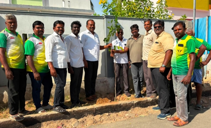 பி அண்ட் டி காலணியில் மரக்கன்றுகள் நடும் நிகழ்ச்சி!!