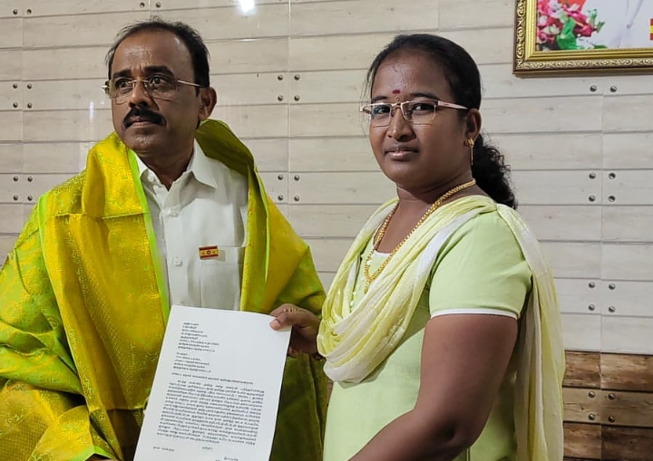 கைப்பேசி பறிப்பு வழக்கில் சட்டப்படி நடவடிக்கை – தவறாக பெயர் குறிப்பிட்டதாக ரோகினி விளக்கம்; நிபந்தனையற்ற மன்னிப்பு!!