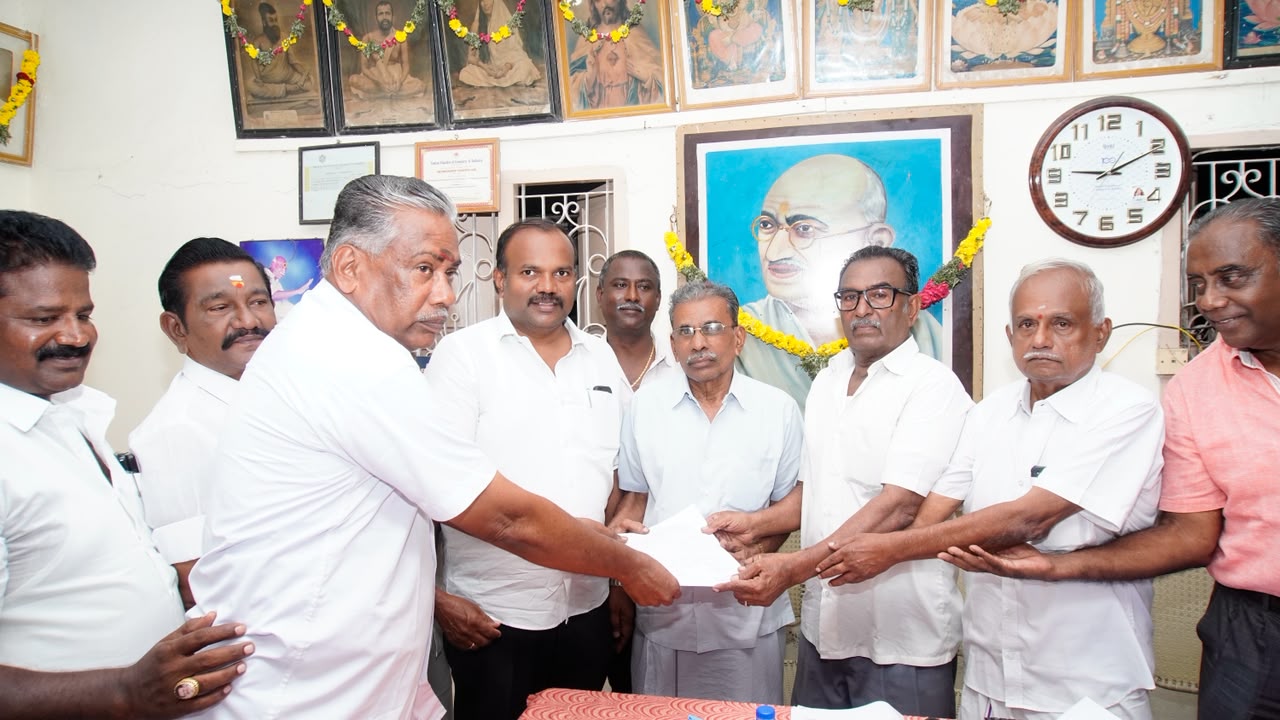 தொழிலாளியும் முதலாளியும் இரு கண்கள் போன்றவர்கள்: உப்பு கூலி உயர்வு ஒப்பந்த உடன்பாடு — மேயர் ஜெகன் பெரியசாமி!!